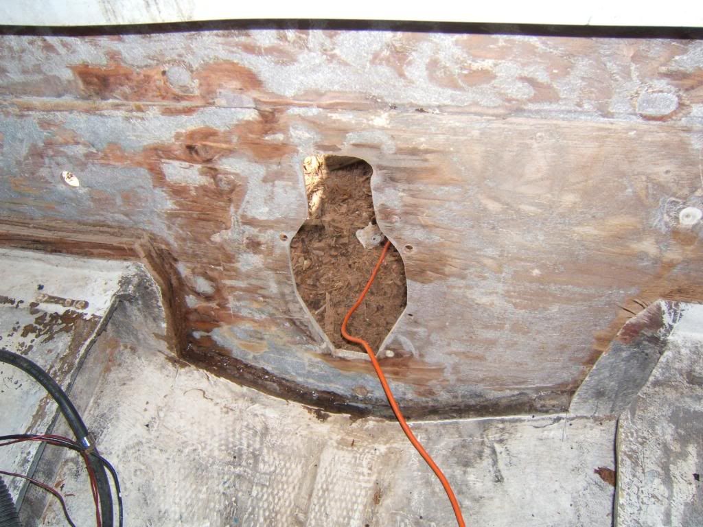 1986 Mercruiser Alpha One (Gen 1) Transom leaking Boating Forum